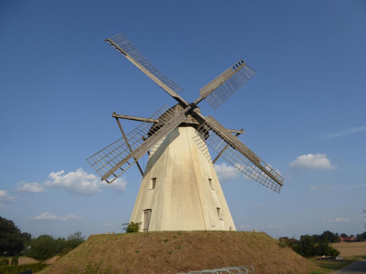 Landgasthaus Zur Muehlenwirtin Petershagen Bagian luar foto