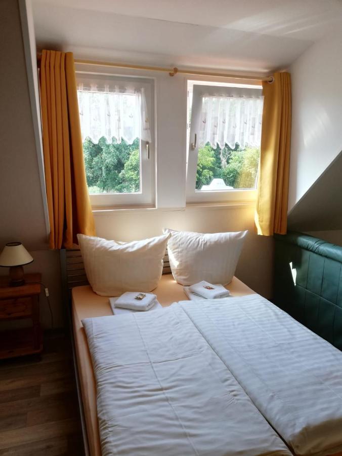 Landgasthaus Zur Muehlenwirtin Petershagen Bagian luar foto